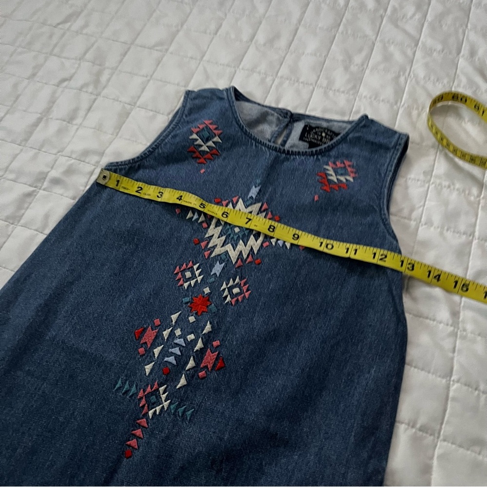 LUCKY Brand Geo Embroidered Sleeveless Dress CALI Lucy Wash Denim Girls' Size 6X - Picture 2 of 9